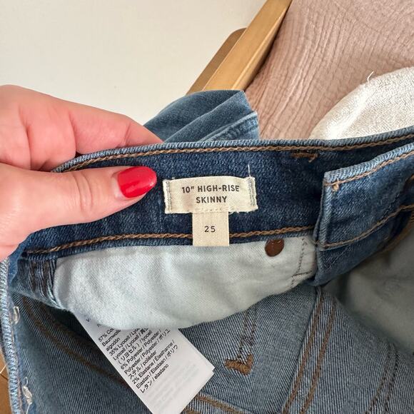 Madewell 10" High-Rise Skinny Jeans in Dewitt Wash Button-Front Denim 25 - Picture 9 of 13